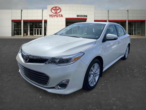 Used 2015 Toyota Avalon XLE image 1