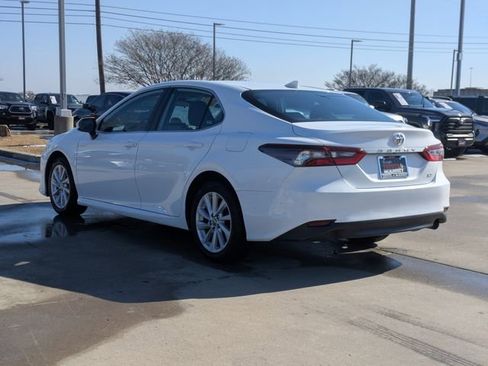 Used 2024 Toyota Camry LE image 8