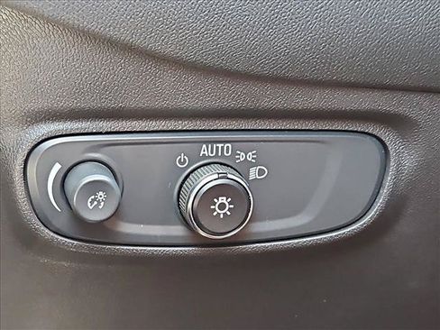 Certified 2024 Chevrolet Equinox LT FWD image 17
