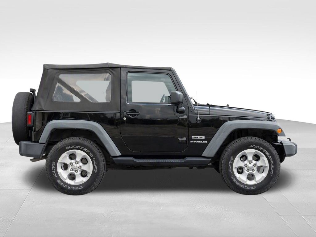 Used 2012 Jeep Wrangler Sport AWD/4WD image 8