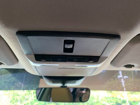 Used 2024 Nissan Sentra SV w/ SV Premium Package FWD image 18