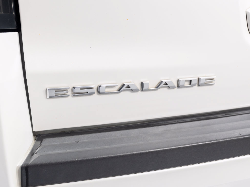 Used 2019 Cadillac Escalade Luxury AWD/4WD image 46