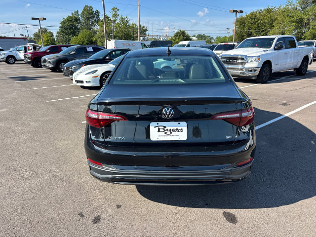 Used 2024 Volkswagen Jetta SE FWD image 28