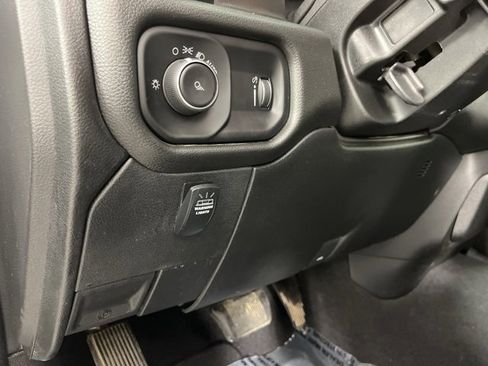 Used 2021 RAM 2500 Big Horn image 26