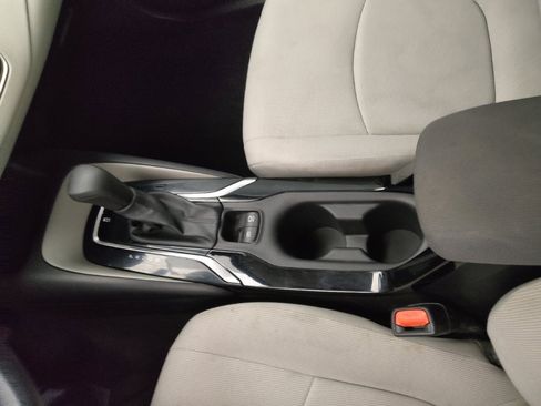 Used 2022 Toyota Corolla LE image 26