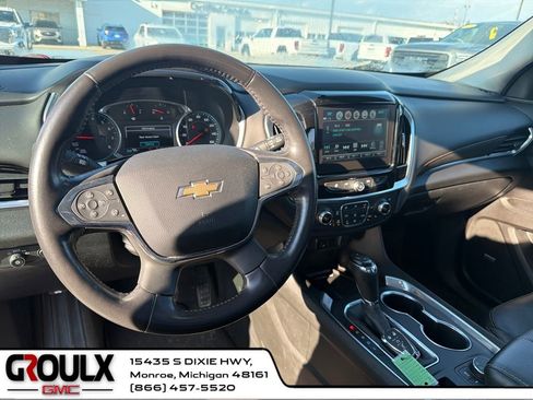 Used 2019 Chevrolet Traverse Premier w/ Redline Edition FWD image 13