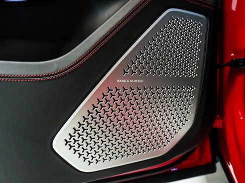 Used 2019 Lamborghini Urus image 11