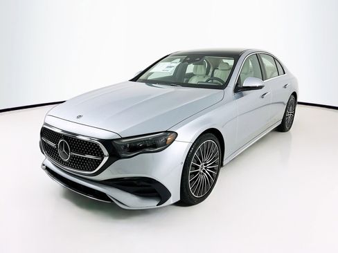 New 2026 Mercedes-Benz E 450 4MATIC Sedan image 3