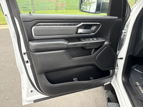 Used 2022 RAM 1500 Big Horn AWD/4WD image 15
