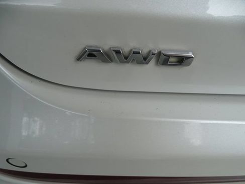 Certified 2022 Cadillac XT6 Premium Luxury w/ Technology Package AWD/4WD image 27