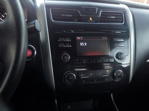 Used 2013 Nissan Altima 2.5 SV w/ 2.5SV Convenience Pkg image 10