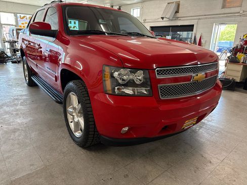 Used 2012 Chevrolet Avalanche LT AWD/4WD image 69