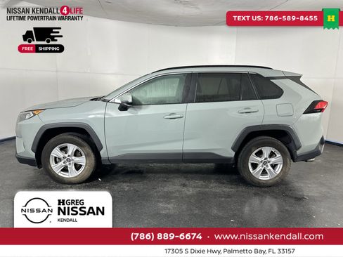 Used 2020 Toyota RAV4 XLE image 7