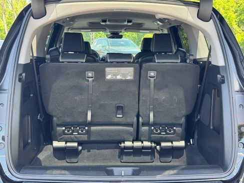 Used 2024 Honda Odyssey Elite image 5