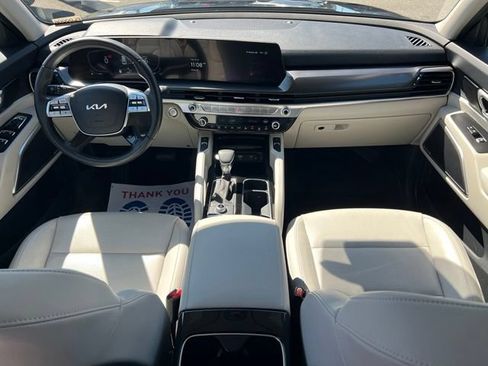 Certified 2024 Kia Telluride S w/ S Sunroof Package AWD/4WD image 10