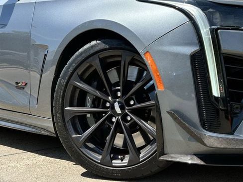 Used 2022 Cadillac CT4 V Blackwing w/ Carbon Fiber 1 Package RWD image 11