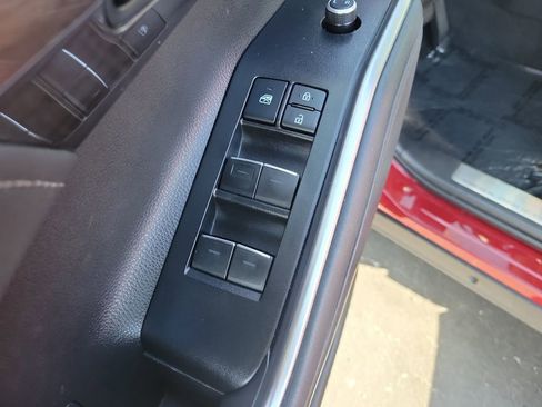 Used 2021 Toyota Highlander Platinum image 16