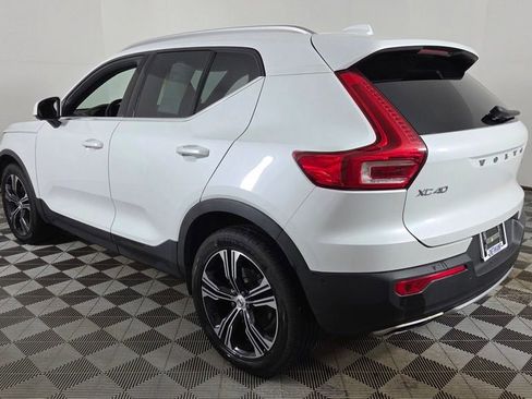 Used 2019 Volvo XC40 T5 Inscription image 5