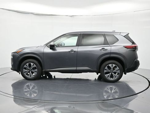 Used 2023 Nissan Rogue SV image 8