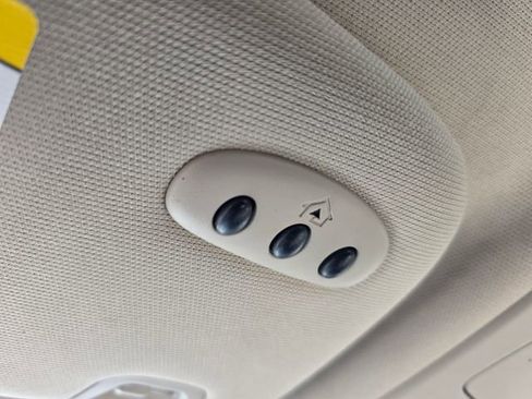 Used 2017 Lincoln MKZ Reserve image 26