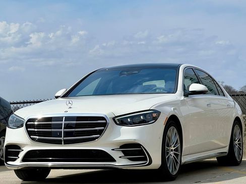 Used 2022 Mercedes-Benz S 500 4MATIC image 4
