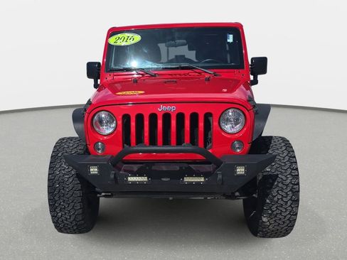 Used 2016 Jeep Wrangler Unlimited Sport w/ Connectivity Group image 2