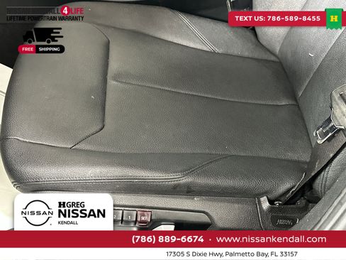 Used 2018 BMW 320i Sedan image 16