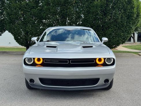 Used 2021 Dodge Challenger SXT RWD image 3