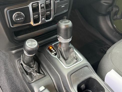 Used 2020 Jeep Wrangler Unlimited Sport S AWD/4WD image 23