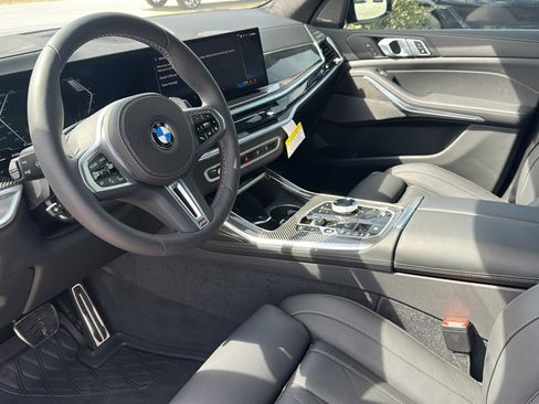 New 2025 BMW X7 M60i image 9