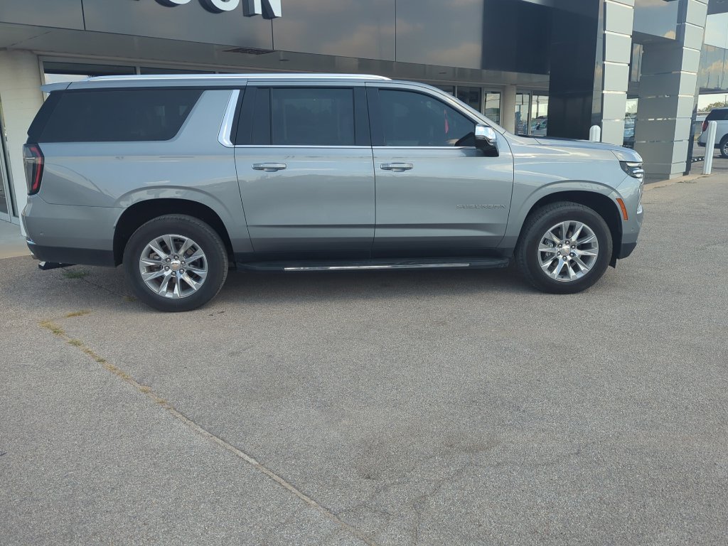 Certified 2026 Chevrolet Suburban Premier AWD/4WD image 7