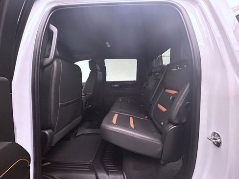 Used 2024 GMC Sierra 2500 AT4 w/ Technology Package image 19