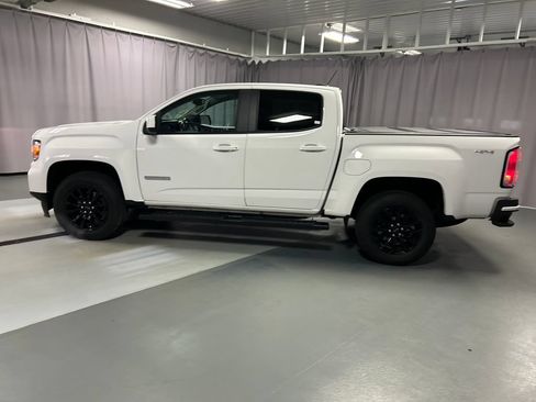 Used 2022 GMC Canyon Elevation w/ Elevation Premium Package AWD/4WD image 4