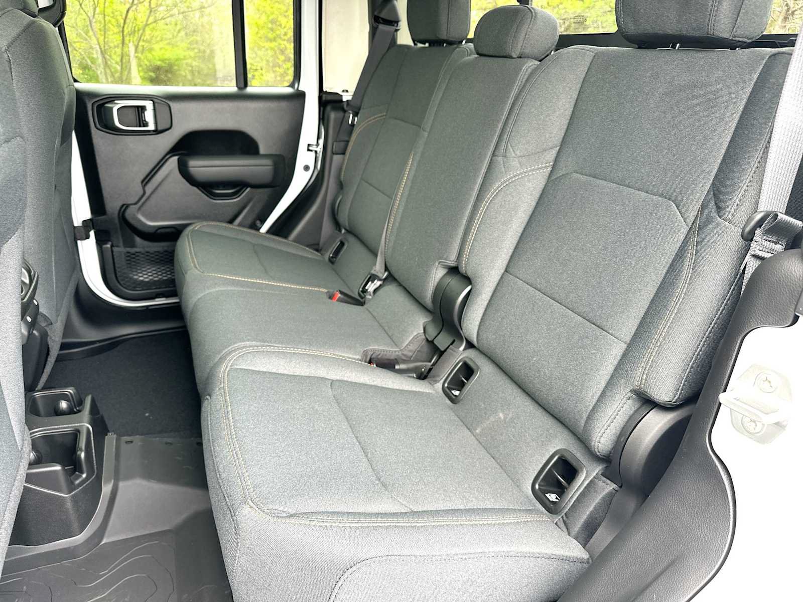 New 2026 Jeep Gladiator Sport AWD/4WD image 23