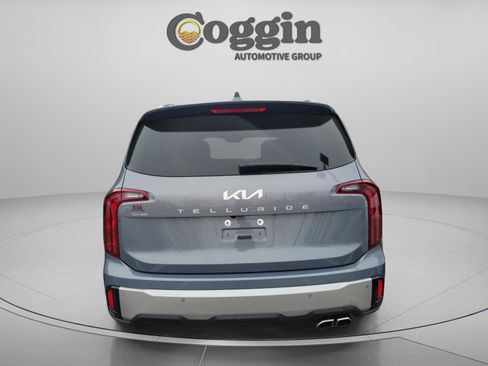 Used 2023 Kia Telluride S w/ S Sunroof Package image 7