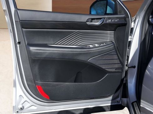 Used 2023 Hyundai Palisade Calligraphy image 24