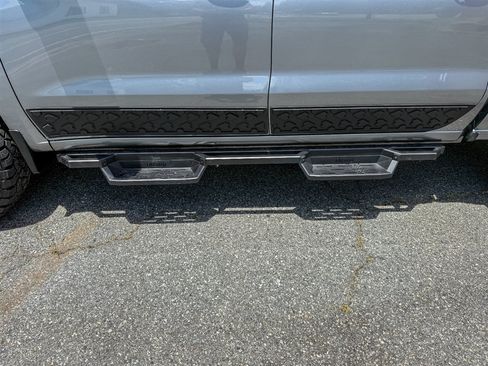 Used 2021 Chevrolet Silverado 1500 LT Trail Boss w/ Bed Protection Package AWD/4WD image 16