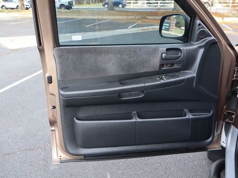 Used 2001 Dodge Dakota SLT image 24