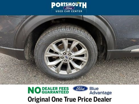 Certified 2022 Ford Explorer XLT w/ Equipment Group 202A image 32