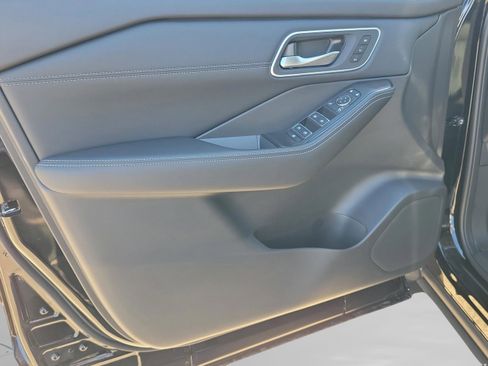 New 2026 Nissan Rogue Platinum w/ Platinum Premium Package image 20