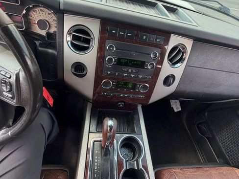 Used 2012 Ford Expedition King Ranch RWD image 12