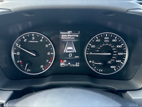 Used 2024 Subaru Crosstrek 2.0i Premium AWD/4WD image 14