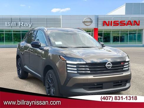 New 2026 Nissan Kicks SR FWD image 1