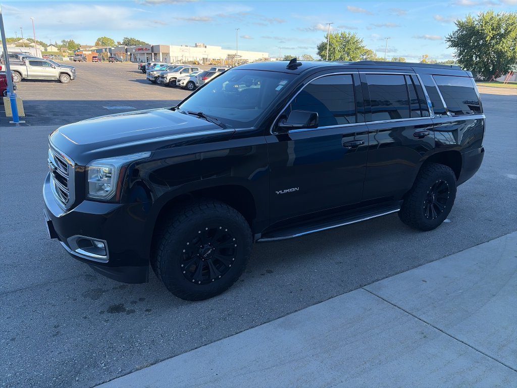 Used 2017 GMC Yukon SLT w/ Open Road Package AWD/4WD image 5