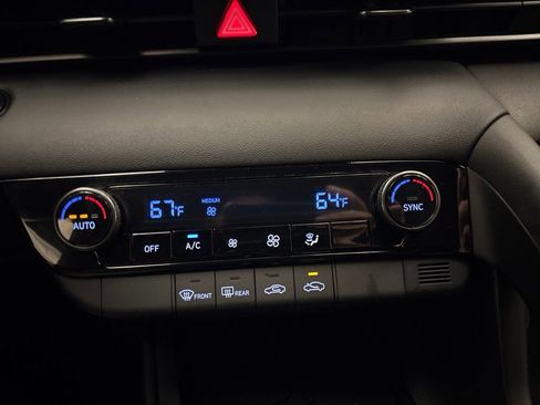 Certified 2026 Hyundai Elantra Sport FWD image 18