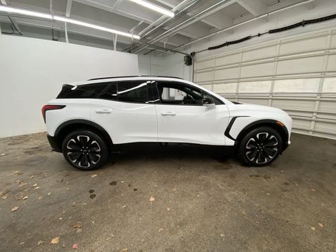 Used 2024 Chevrolet Blazer EV RS image 7