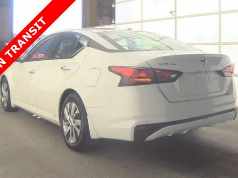 Used 2020 Nissan Altima 2.5 S w/ Driver Assist Package FWD image 5