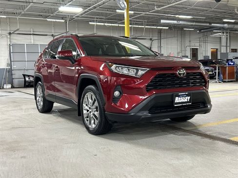 Used 2021 Toyota RAV4 XLE Premium image 1