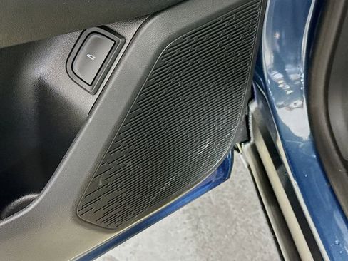 New 2026 Chevrolet Equinox LT w/ Convenience Package II image 19