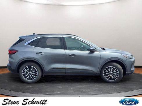 Used 2024 Ford Escape SE w/ PHEV Premium Package FWD image 28